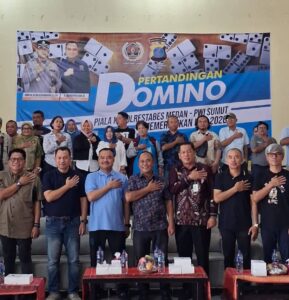 Kombes Pol Jean Calvijn Simanjuntak Buka Turnamen Domino PWI Sumut Perebutkan Piala Kapolrestabes Medan