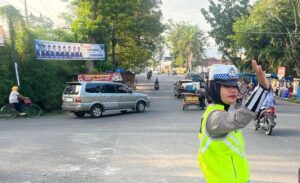 Satlantas Polres Labuhanbatu Amankan Arus Lalu Lintas Jam Sibuk Pagi