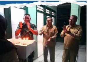 Bupati Karo bersama Forkopimda Berikan Kejutan Ulang Tahun kepada Dandim 0205/Tanah Karo
