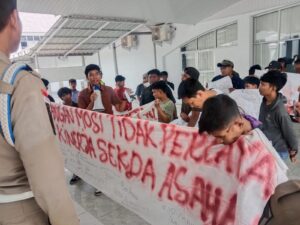 Gemppar Demo di Tiga Titik Minta Copot Sekda Asahan, Ketua DPRD Akan Lakukan RDP