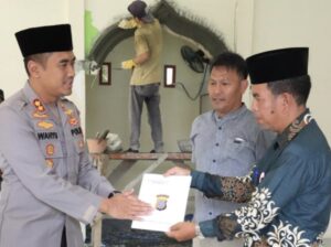 Polri untuk Masyarakat, Kapolres Labuhanbatu Berikan Bantuan Pembangunan Mushola Nurul Hasanah
