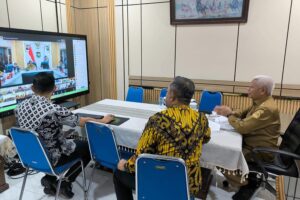 Wagubsu Surya Ikuti Rapat Percepatan Rehabilitasi dan Rekonstruksi Pascabencana Bersama Mendagri