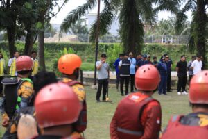 Wakil Walikota Medan Zakiyuddin Harahap Pimpin Apel Pembersihan Sungai Deli
