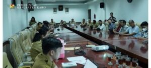 Pimpin Rapat Persiapan Hari Jadi ke-80, Bupati Karo Dorong Perayaan Berdampak Nyata bagi Masyarakat