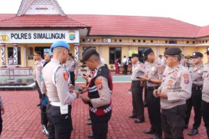 Polres Simalungun Dukung Kebijakan Kapolri, Personil Tes Urine Mendadak