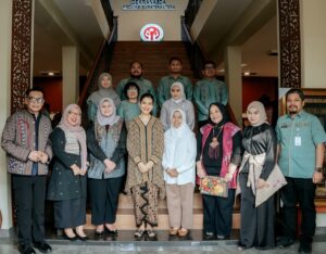 Kahiyang Ayu Promosikan Kriya Sumut kepada Ketum IAD Pusat