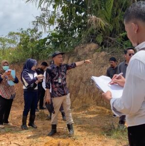 Sidang Lahan Nek Hasni Ricuh! Patok Dipasang Sepihak