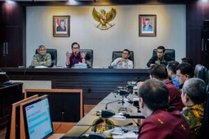Rico Waas Dorong Digitalisasi, Layanan Ambulans Terintegrasi, Pengurusan KK dan KTP di Kelurahan