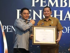 DPRD Medan Raih Penghargaan Terbaik I Penilaian E-Report JDIHN se-Sumut Tahun Pelaporan 2024-2025