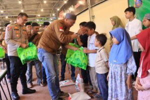 Berbagi Berkah Ramadan, Satwar Polres Labuhanbatu Santuni Anak Yatim dan BKM
