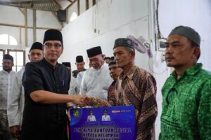 Rico Waas Safari Ramadan di Masjid Kecamatan Medan Belawan