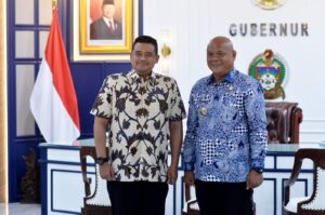 Gubsu Bobby Beri THR Guru PPPK Paruh Waktu dan Guru Tidak Tetap