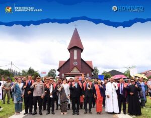 Bupati Karo dan Jajaran Forkopimda Ikuti Pawai Paskah Oikumene Kabupaten Karo Tahun 2026