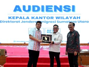 Terima Kunjungan Kakanwil Imigrasi, Gubsu Bobby Nasution Minta Regulasi Dipertegas