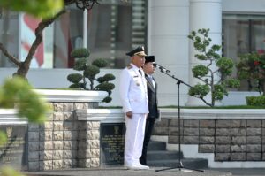 Wagubsu Surya Pimpin Upacara Hari Otonomi Daerah ke-30, Tekankan Sinergi Pusat-Daerah
