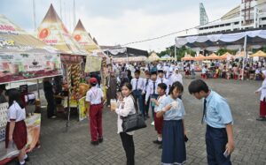 Hari Kedua Gebyar Pendidikan Sumut 2026 Membludak, Pengunjung Serbu UMKM