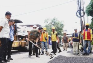 Pembangunan Infrastruktur Terus Dikebut, Rico Waas Pastikan Merata Seluruh Kecamatan