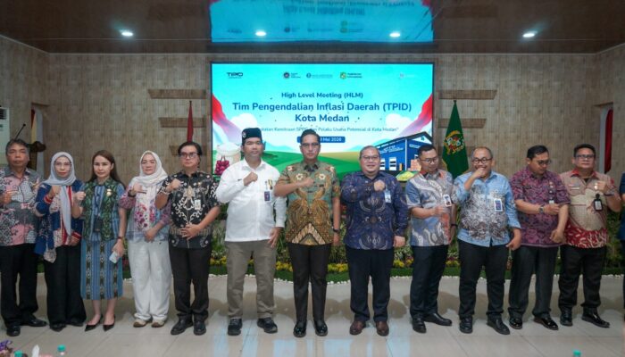 Rico Waas Buka Acara High Level Meeting