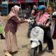 Jumat Berkah Mengetuk Pintu Langit, Pegadaian Medan Berbagi Nasi Bungkus
