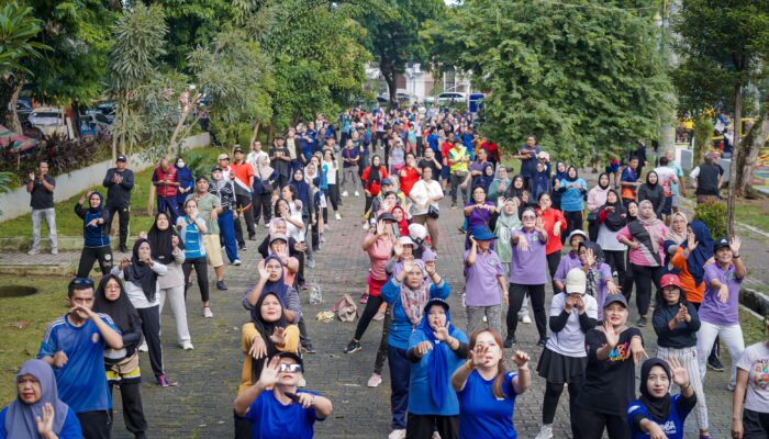 Dispora Medan Gelar Senam PKJR di Taman Gajah Mada