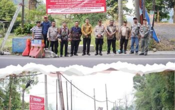 Pemkab Karo Buat Spanduk Informasi Pengelolaan Kawasan Wisata Doulu