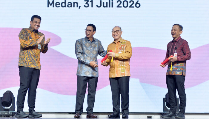Gubsu Bobby Nasution Hadiri Pengukuhan Kepala OJK Sumut