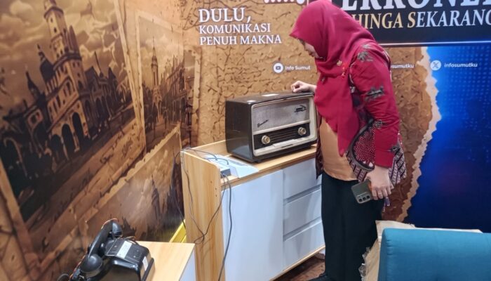 Dinas Kominfo Sumut Pamerkan Alat Telekomunikasi Klasik, Jadi Daya Tarik Pengunjung di PRSU 2026
