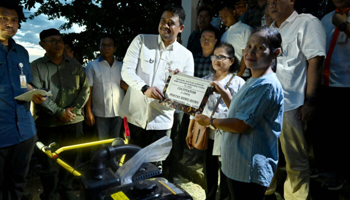 Gubsu Bobby Nasution Siapkan Rumah Produksi Kelapa di Nias Utara