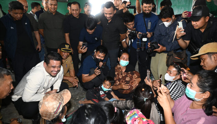 Erupsi Gunung Sinabung, Bobby Nasution Pastikan Kebutuhan Pengungsi Terpenuhi