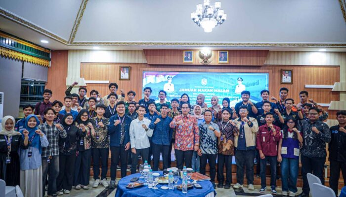 Rico Waas Ajak Mahasiswa Politeknik Ciptakan Solusi untuk Persoalan Kota