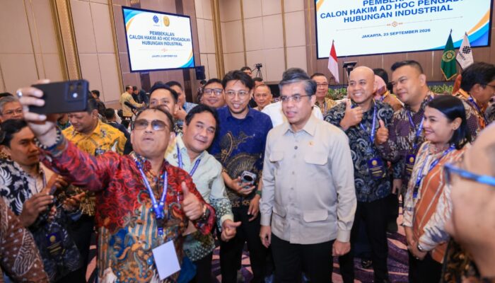 Menaker Yassireli: Hakim Ad Hoc PHI Jaga Kepastian Hukum