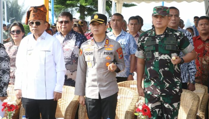 Kapolres Simalungun Hadiri Penutupan Diklat Mental, Fisik dan Disiplin 335 Siswa SMA Plus Efarina