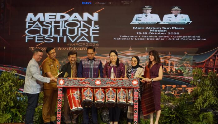 Rico Waas Buka Medan Fashion & Culture Festival Berlangsung Hingga 18 Oktober