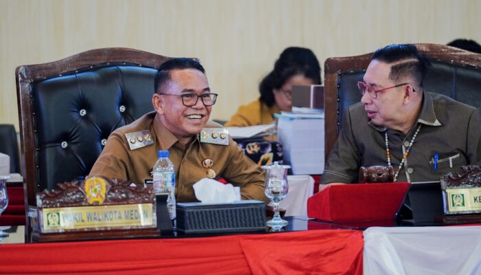Zakiyuddin Harahap Hadiri Paripurna Perubahan Perda Kemiskinan